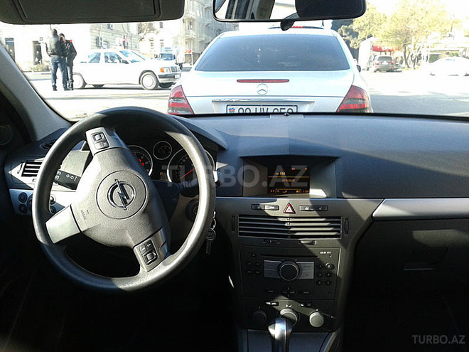 Opel Astra 2006, 109,000 km - 1.8 l - Bakı