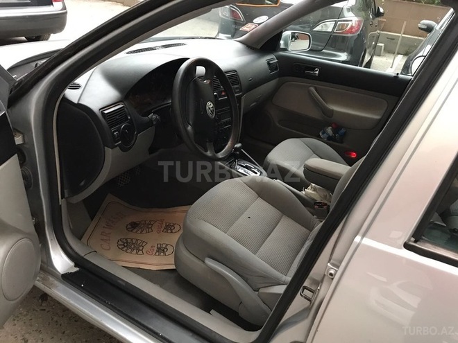 Volkswagen Golf 2006, 200,000 km - 1.9 l - Bakı