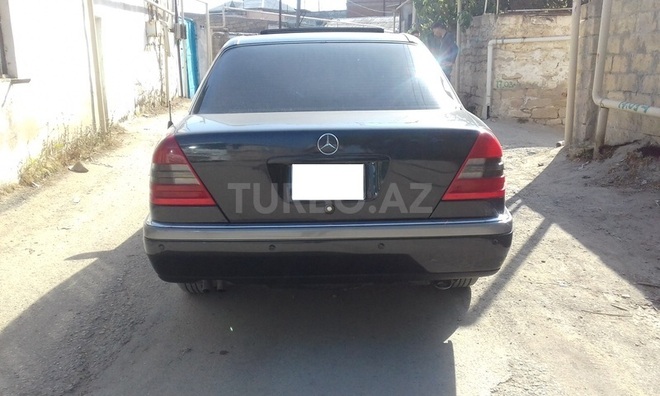 Mercedes C 220 1995, 213,201 km - 2.2 l - Bakı