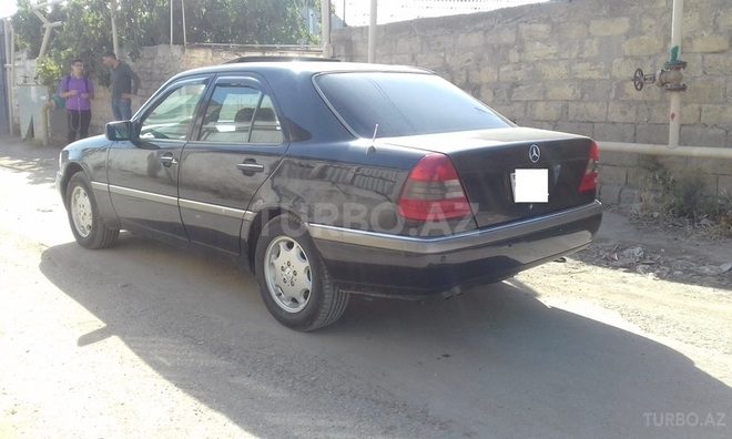 Mercedes C 220 1995, 213,201 km - 2.2 l - Bakı