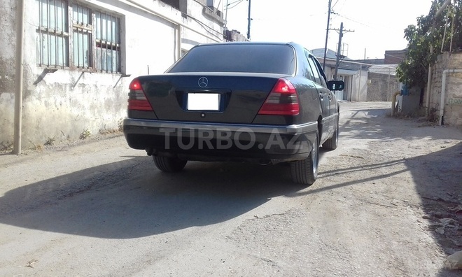 Mercedes C 220 1995, 213,201 km - 2.2 l - Bakı