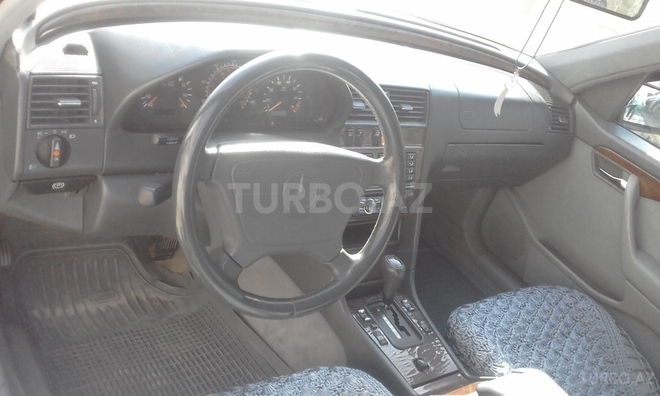 Mercedes C 220 1995, 213,201 km - 2.2 l - Bakı