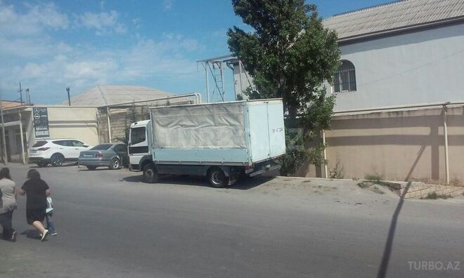 Mercedes Atego 815 1999, 277,296 km - 4.3 l - Bakı