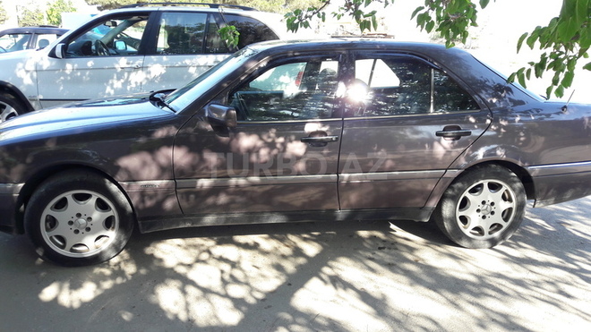 Mercedes C 180 1993, 400,000 km - 1.8 l - Bakı