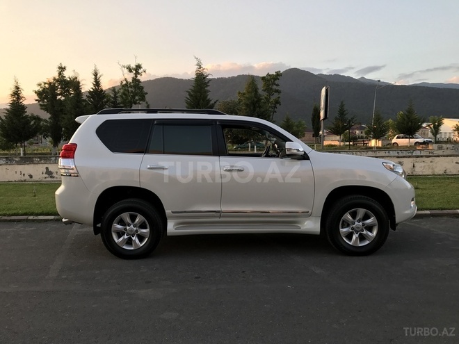 Toyota Prado 2010, 103,000 km - 2.7 l - Zaqatala