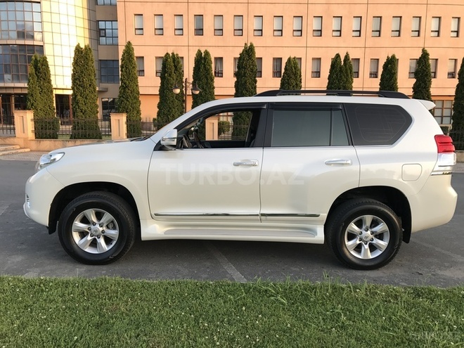 Toyota Prado 2010, 103,000 km - 2.7 l - Zaqatala