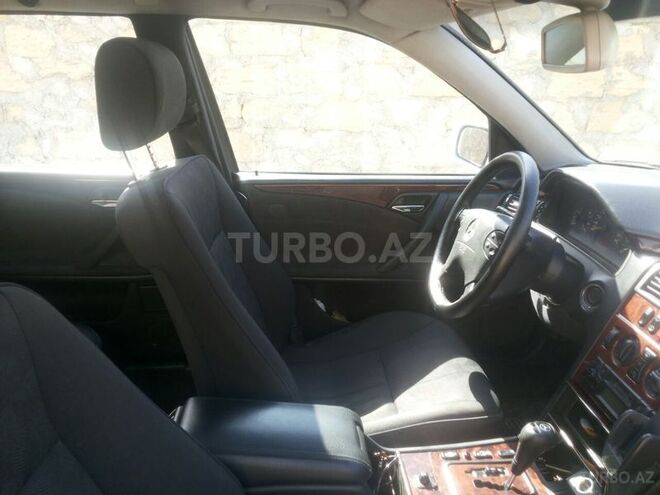 Mercedes E 220 2000, 500,000 km - 2.2 l - Sumqayıt