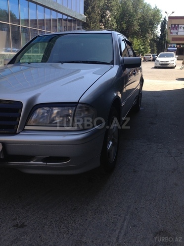 Mercedes C 230 2000, 211,000 km - 2.3 л - Bakı