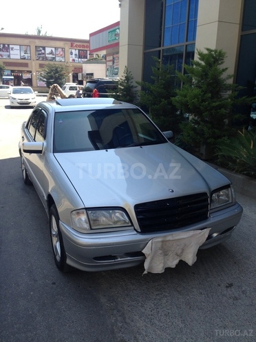 Mercedes C 230 2000, 211,000 km - 2.3 л - Bakı