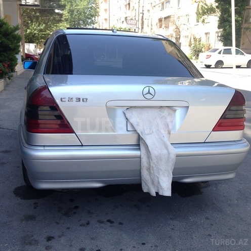 Mercedes C 230 2000, 211,000 km - 2.3 л - Bakı