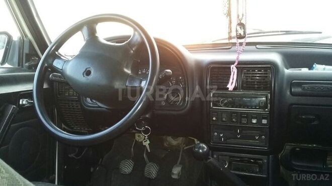 GAZ 3110 1998, 250,000 km - 2.3 л - Siyəzən