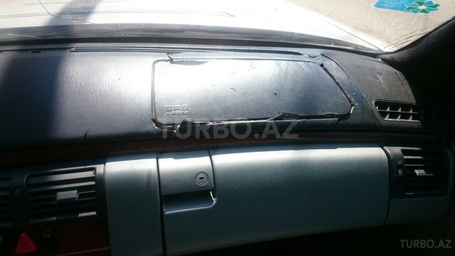 Mercedes E 230 1995, 367,000 km - 2.3 l - Quba