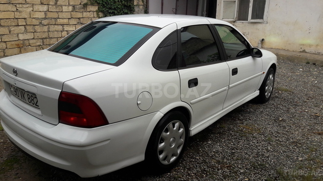 Opel Vectra 2000, 415,000 km - 1.8 l - Bakı