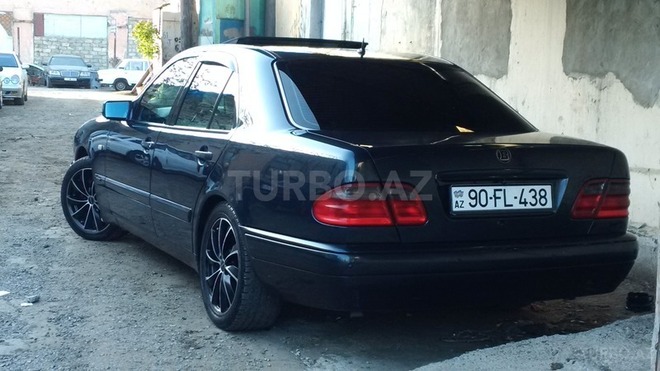 Mercedes E 230 1997, 410,001 km - 2.3 l - Bakı