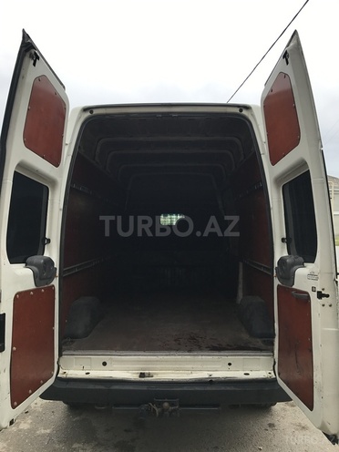 Ford Transit 2002, 337,200 km - 2.4 l - Quba
