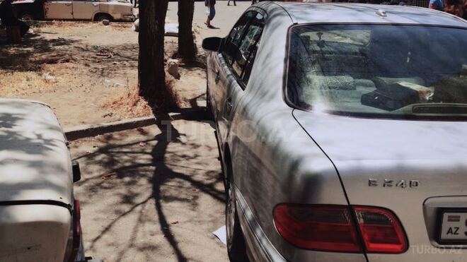 Mercedes E 240 2001, 214,123 km - 0.4 л - Bakı