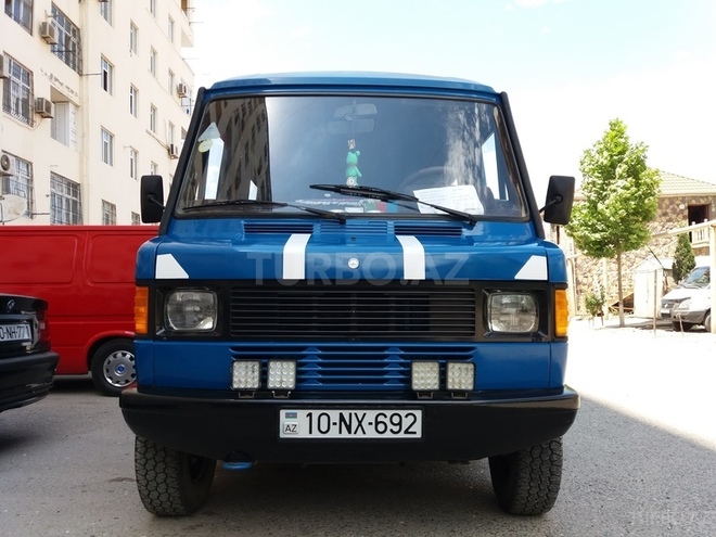Mercedes 208 D 1995, 1,000,000 km - 2.3 l - Bakı