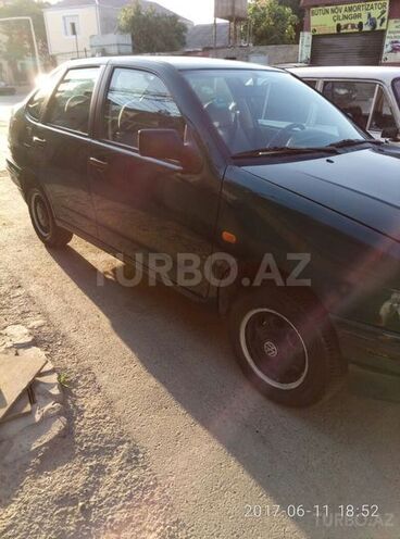 Volkswagen Polo 1995, 289,449 km - 1.6 l - Bakı