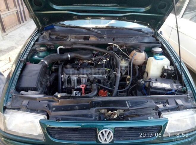 Volkswagen Polo 1995, 289,449 km - 1.6 l - Bakı