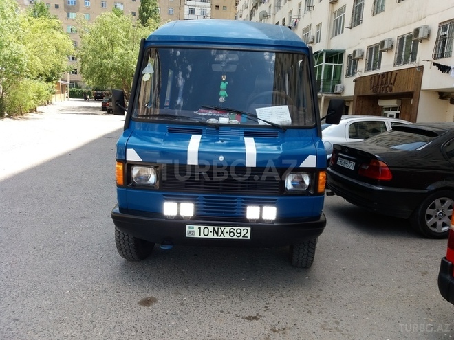 Mercedes 208 D 1995, 1,000,000 km - 2.3 l - Bakı