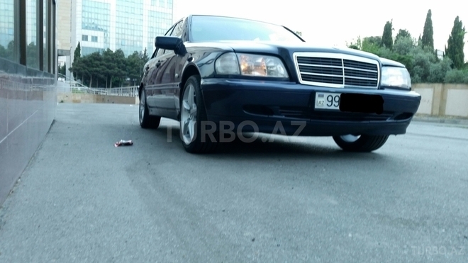Mercedes C 220 1999, 310,000 km - 2.2 l - Bakı