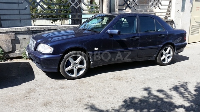 Mercedes C 220 1999, 310,000 km - 2.2 l - Bakı