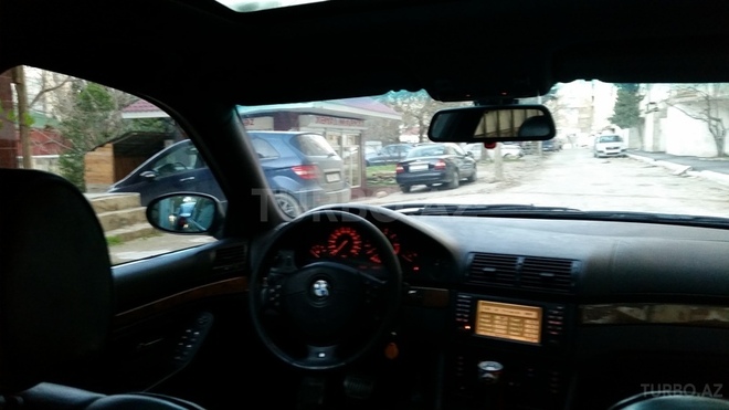 BMW 530 2001, 259,000 km - 3.0 л - Bakı