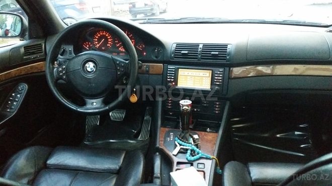 BMW 530 2001, 259,000 km - 3.0 л - Bakı