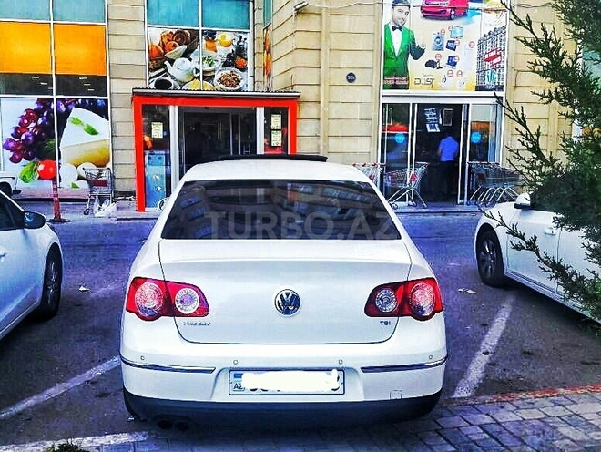 Volkswagen Passat 2008, 179,000 km - 1.8 л - Bakı
