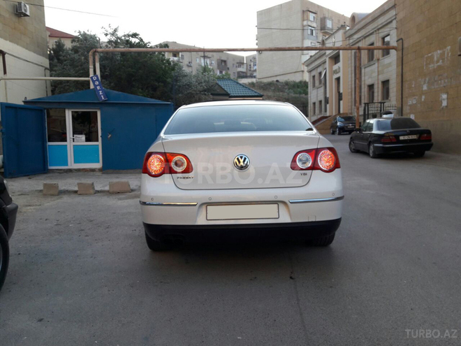 Volkswagen Passat 2008, 179,000 km - 1.8 л - Bakı