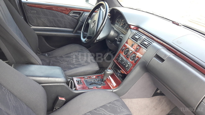 Mercedes E 230 1997, 314,010 km - 2.3 л - Bakı