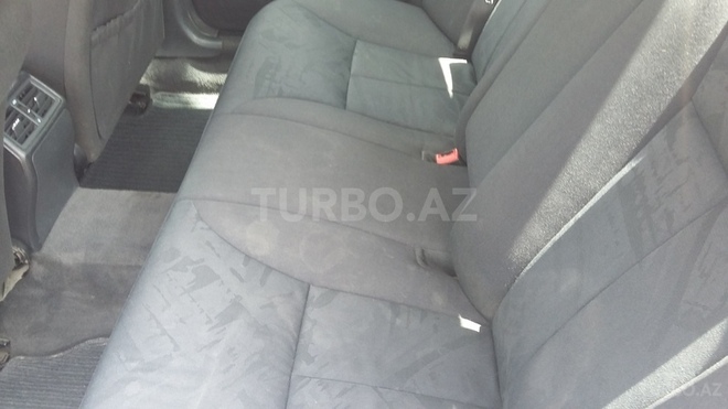 Mercedes E 220 1999, 185,000 km - 2.2 l - Bakı