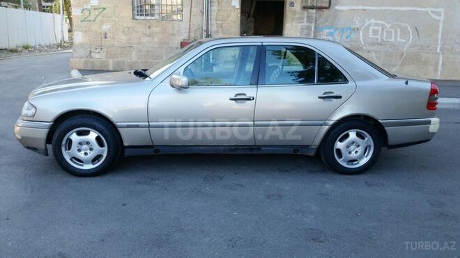 Mercedes C 180 1994, 290,000 km - 1.8 l - Bakı