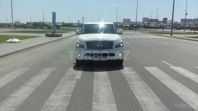 Infiniti QX80 2014, 124,000 km - 5.6 l - Bakı