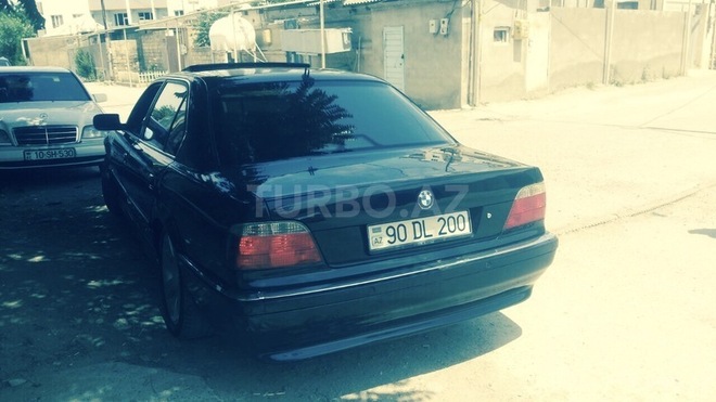 BMW 740 2001, 258,900 km - 4.4 l - Bakı