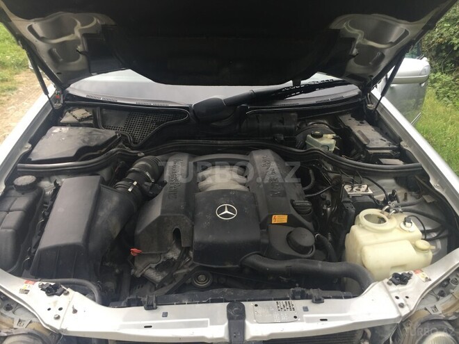 Mercedes E 240 1998, 190,000 km - 2.4 л - Quba