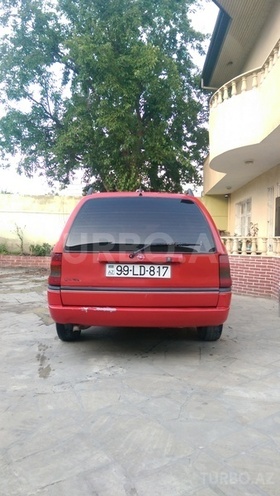 Opel Astra 1996, 250,000 km - 1.6 л - Bakı