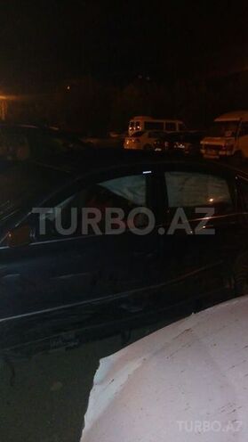 Volkswagen Passat 2001, 215,800 km - 1.8 л - Bakı
