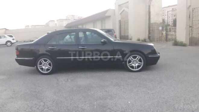 Mercedes E 240 2000, 248,000 km - 2.4 l - Sumqayıt