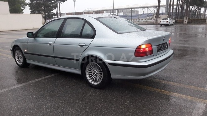 BMW 528 1997, 256,000 km - 2.8 l - Sumqayıt