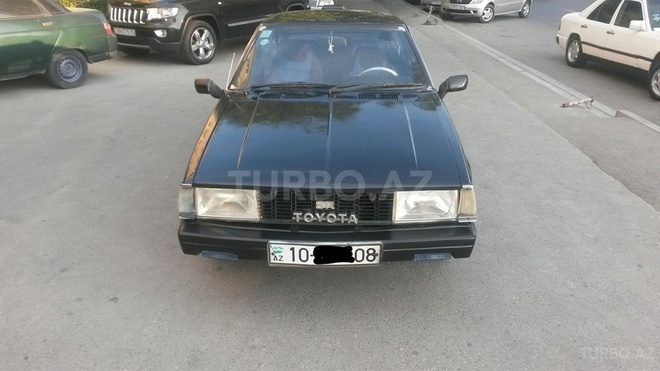 Toyota Corolla 1981, 240,000 km - 1.3 l - Bakı