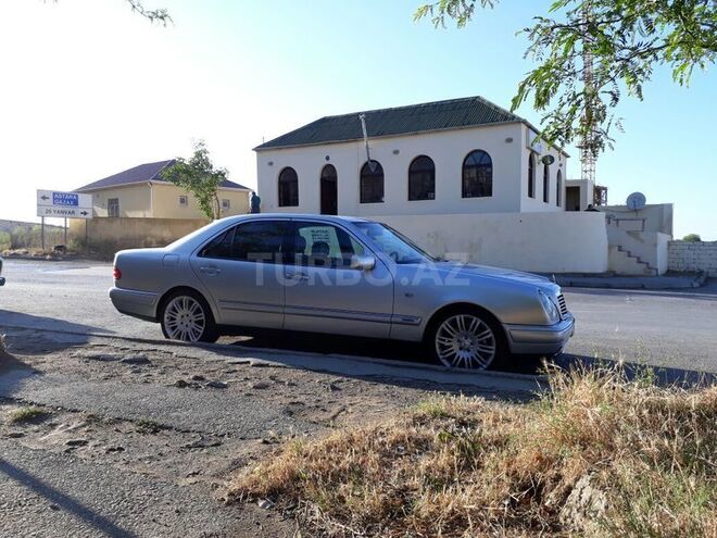 Mercedes E 280 1998, 29,000 km - 2.8 l - Bakı