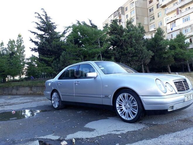 Mercedes E 280 1998, 29,000 km - 2.8 l - Bakı