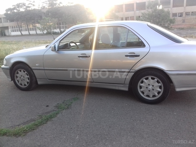 Mercedes C 200 1998, 210,000 km - 2.0 l - Göygöl