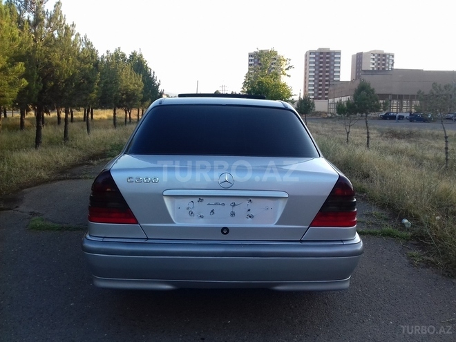 Mercedes C 200 1998, 210,000 km - 2.0 l - Göygöl