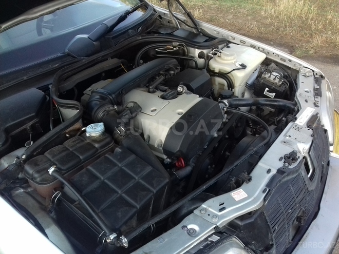 Mercedes C 200 1998, 210,000 km - 2.0 l - Göygöl