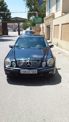 Mercedes E 220 2004, 286,000 km - 2.2 l - Bakı