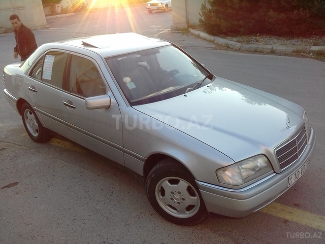Mercedes C 200 1994, 240,000 km - 2.0 л - Bakı