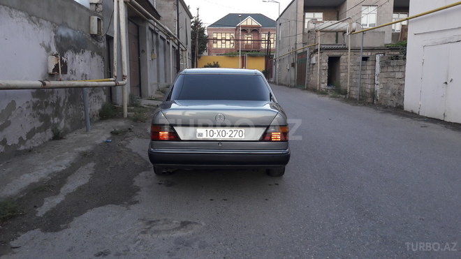Mercedes E 300 1991, 351,000 km - 3.0 l - Bakı