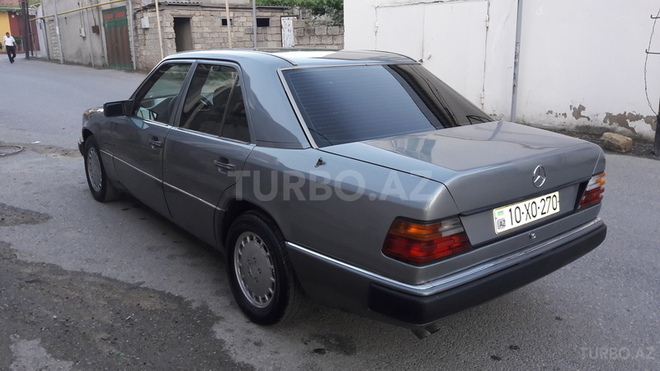 Mercedes E 300 1991, 351,000 km - 3.0 l - Bakı
